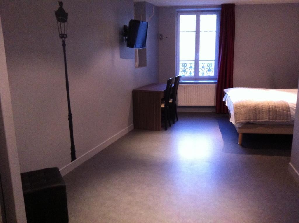 Hotel Le Relais Des Bergers Saint-Martin-en-Haut Habitación foto